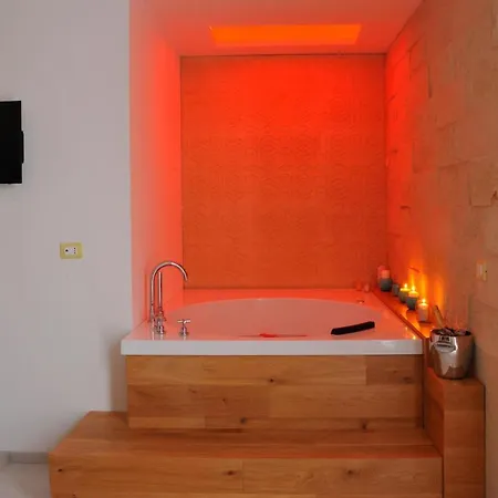 住宿加早餐酒店 Bluotranto 奥特朗托